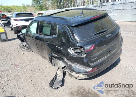 2024 Jeep Compass Limited 4X4 from USA, damaged, VIN 3C4NJDCN6RT169683